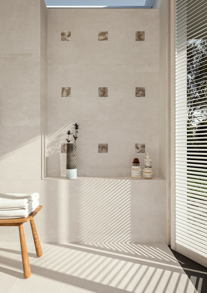 Imola Azuma Up Falburkolat 