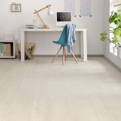 Haro Tritty 100 Oak Emilia White Silent Pro 538723 laminált padló hangszigeteléssel