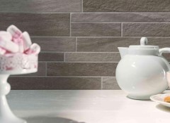 Polis Montagne Falburkolatok 