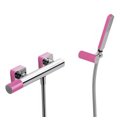 Tres Loft Colors fali zuhany csaptelep, szatén tömlős kézizuhannyal fuchsia-chrome  20016701FU